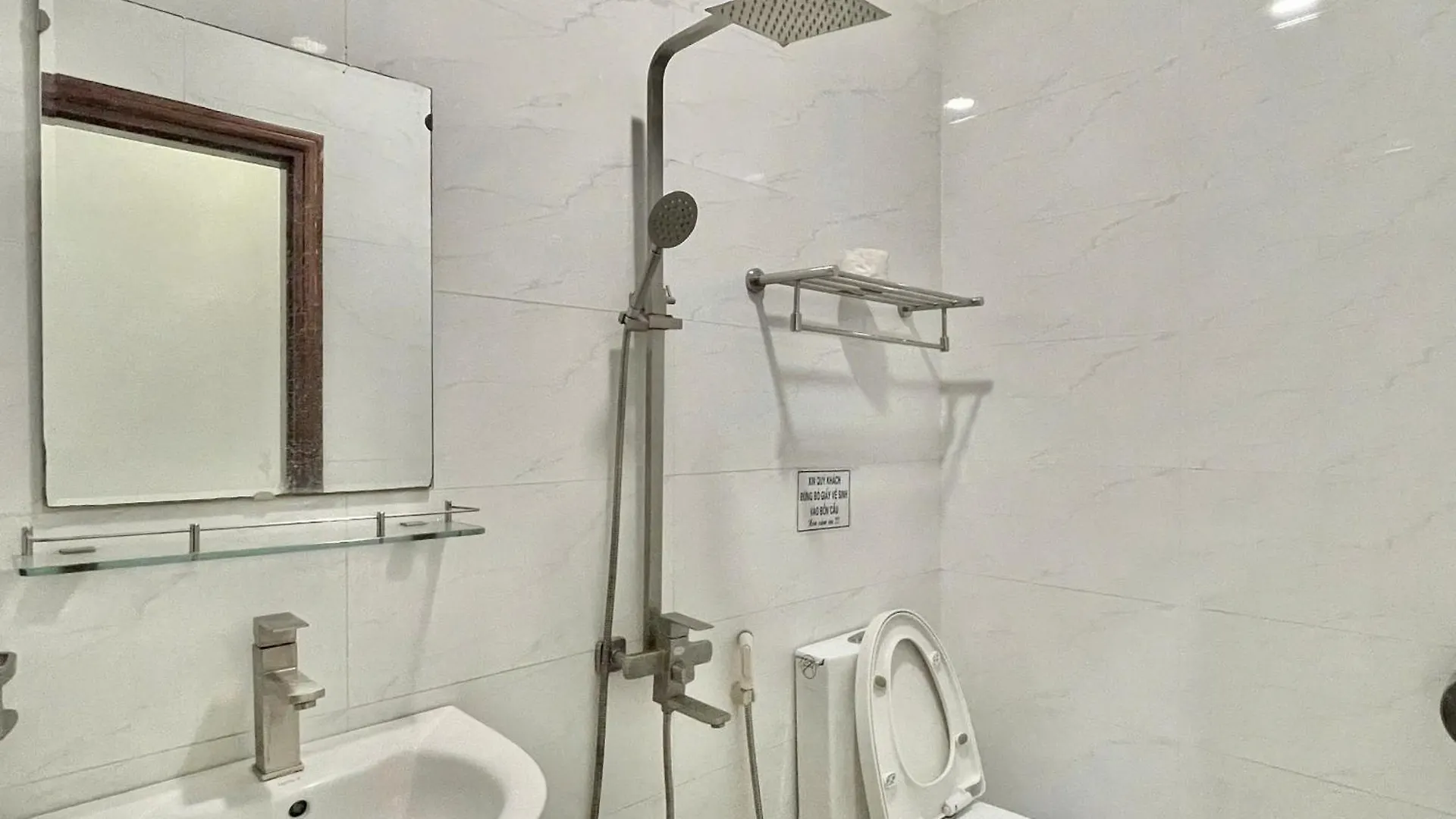 Nhu Y Hotel Ho Si Minh-város Vietnám